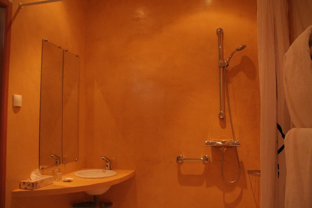 Hotel La Beauze Aubusson  Cameră foto